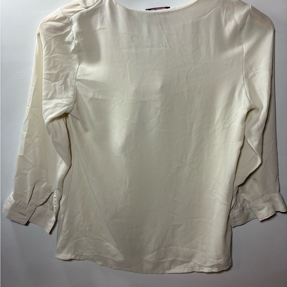 Patagonia Off-White Ruffle Blouse - Picture 4 of 4